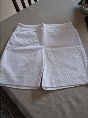 Hilary Radley White Textured Bermuda Shorts